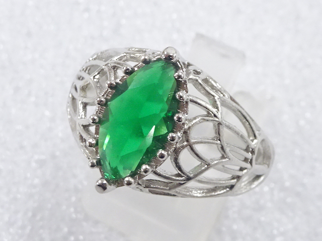 JAPANESE KIMONO / ANTIQUE COLORED STONE RING (SIZE 20)